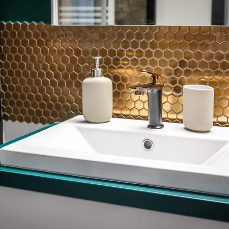 Ginger - Stare - Bezplatny Parking - Youtube Ginger We Wroclawiu Apartamento