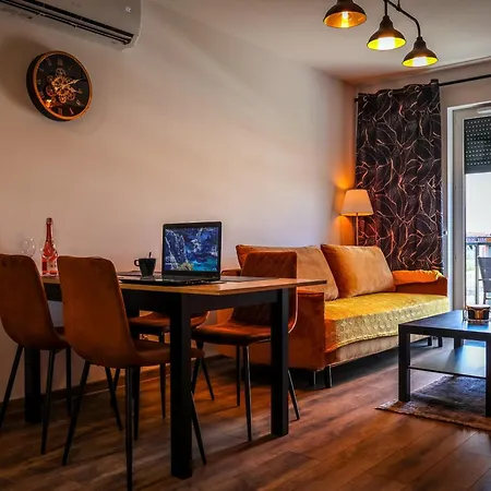 Ginger - Stare - Bezplatny Parking - Youtube Ginger We Wroclawiu Вроцлав